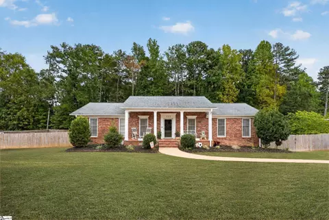213 Briarwood Dr, Belton, SC 29627
