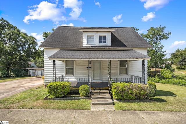425 Pennsylvania Ave, Greer, SC 29650