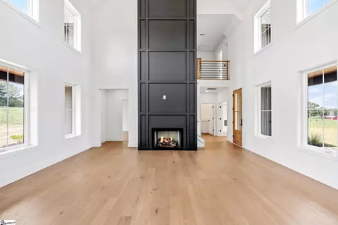 Living - 744 Garrison Rd, Pelzer, SC 29669 photo 2 of 5