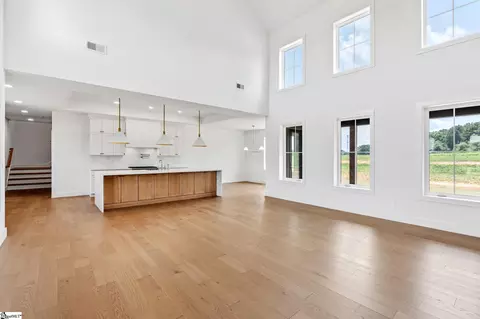 Living - 744 Garrison Rd, Pelzer, SC 29669 photo 4 of 5