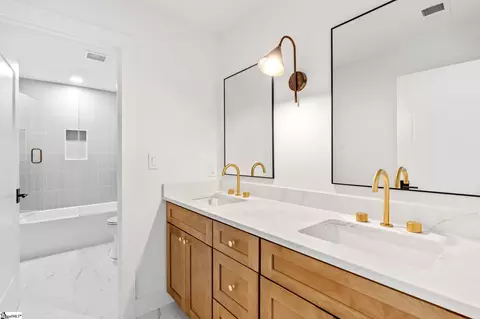 Bath - 744 Garrison Rd, Pelzer, SC 29669 photo 5 of 5