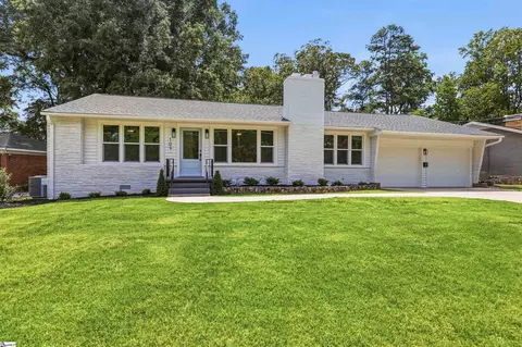 109 Stephens Ln, Greenville, SC 29609