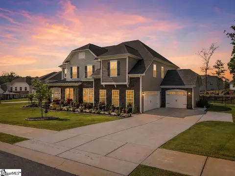 208 Isleview Pl, Greer, SC 29651