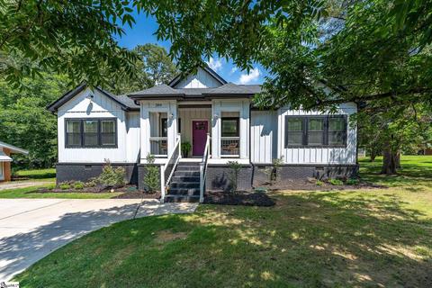 209 Missallie Dr, Clinton, SC 29325
