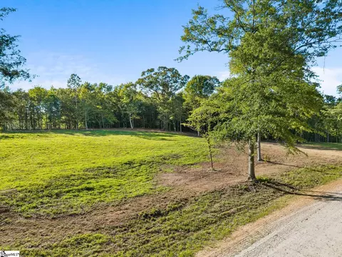 75 Hidden Acres Trl, Pelzer, SC 29669 photo 3