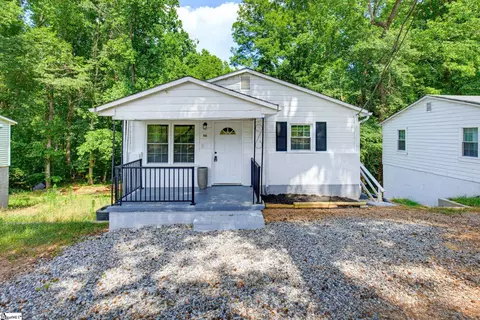 705 W Georgia St, Woodruff, SC 29388