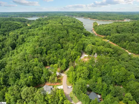 View/Area - 406 Point Rd, Westminster, SC 29693 photo 5 of 6