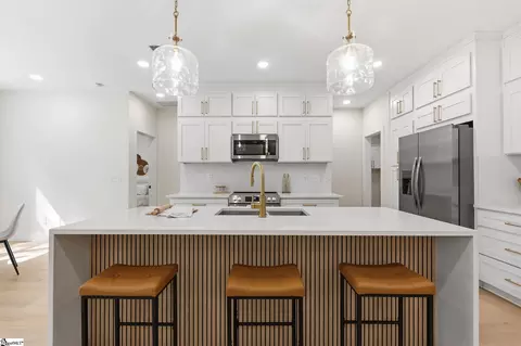Kitchen - 406 Point Rd, Westminster, SC 29693 photo 1 of 5