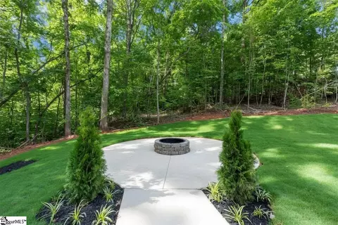 Exterior - 406 Point Rd, Westminster, SC 29693 photo 8 of 9