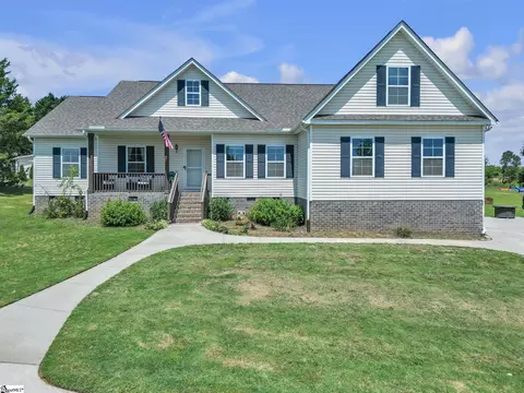 488 Pearson Rd, Greer, SC 29651