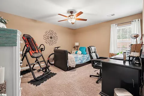Bedroom - 707 Markham Cir, Moore, SC 29369 photo 5 of 5