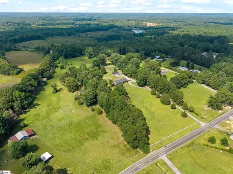View/Area - 623 W Ridgeway Dr, Honea Path, SC 29654 photo 5 of 6