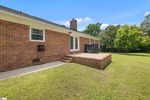 Exterior - 623 W Ridgeway Dr, Honea Path, SC 29654 photo 5 of 8