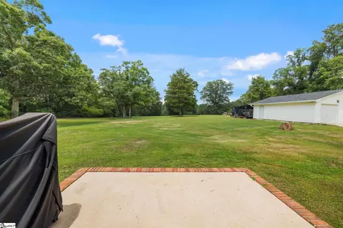 Exterior - 623 W Ridgeway Dr, Honea Path, SC 29654 photo 4 of 8
