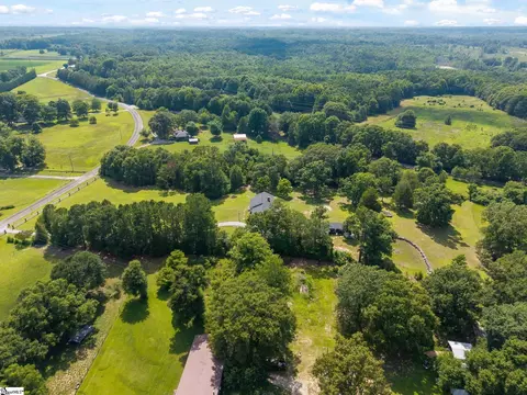 View/Area - 623 W Ridgeway Dr, Honea Path, SC 29654 photo 3 of 6