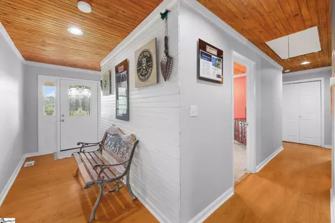 Entry Way - 623 W Ridgeway Dr, Honea Path, SC 29654 photo 2 of 8