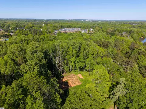6 Stratton Pl, Greenville, SC 29615