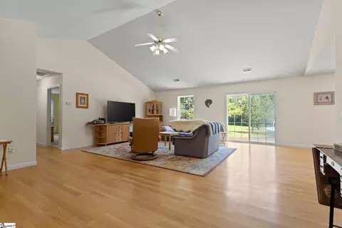 111 Dillard Rd, Duncan, SC 29334 photo 16