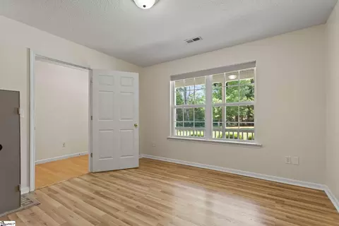 111 Dillard Rd, Duncan, SC 29334 photo 12