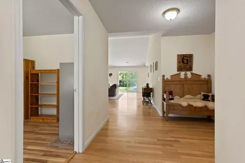 111 Dillard Rd, Duncan, SC 29334 photo 8