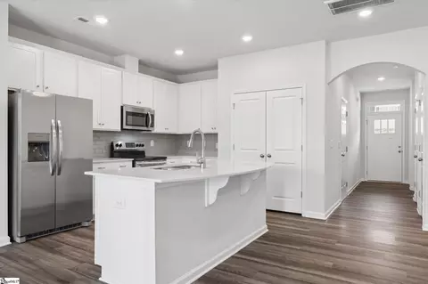 293 E Compass Way, Easley, SC 29640 photo 4