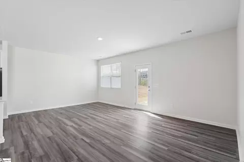 299 E Compass Way, Easley, SC 29640 photo 9