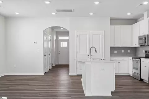 299 E Compass Way, Easley, SC 29640 photo 5