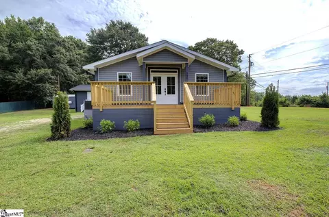 101 Hunter Rd, Woodruff, SC 29388
