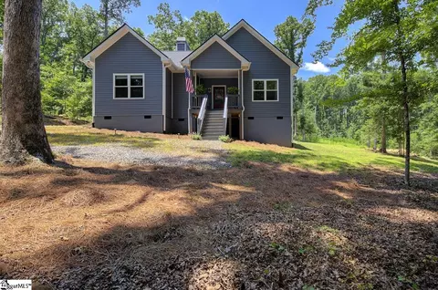 54 Lakeview Rd, Fountain Inn, SC 29644
