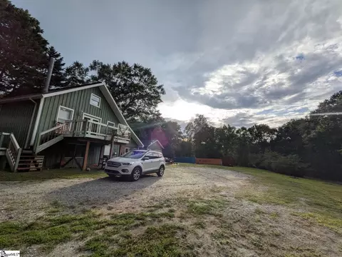 419 Wood Rd, Taylors, SC 29687