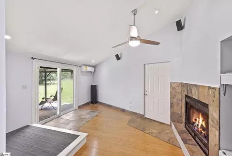 Living - 721 Latham Rd, Easley, SC 29640 photo 6 of 6