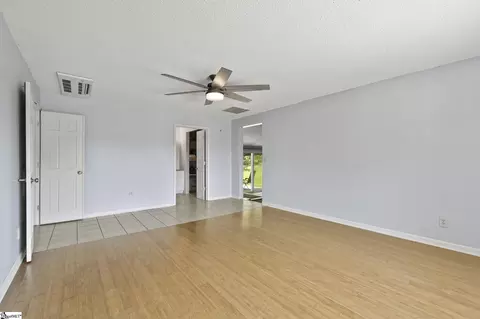 Living - 721 Latham Rd, Easley, SC 29640 photo 5 of 6
