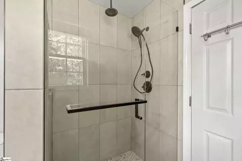 Bath - 721 Latham Rd, Easley, SC 29640 photo 3 of 3