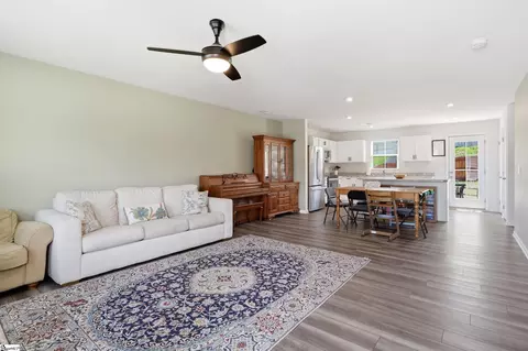 275 Ralston Rd, Greer, SC 29651 photo 3
