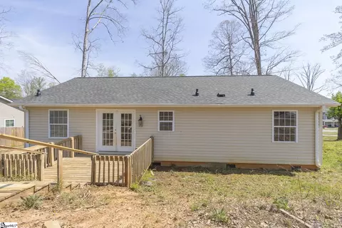 Exterior - 107 Brookside Cir, Honea Path, SC 29654 photo 5 of 8