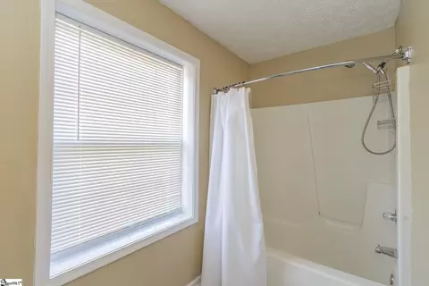 Bath - 107 Brookside Cir, Honea Path, SC 29654 photo 3 of 5