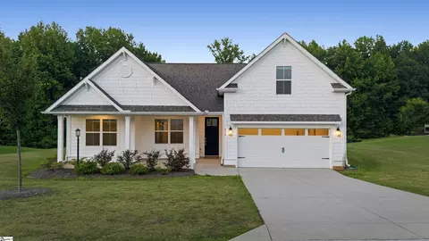 836 Orchard Valley Ln, Boiling Springs, SC 29316