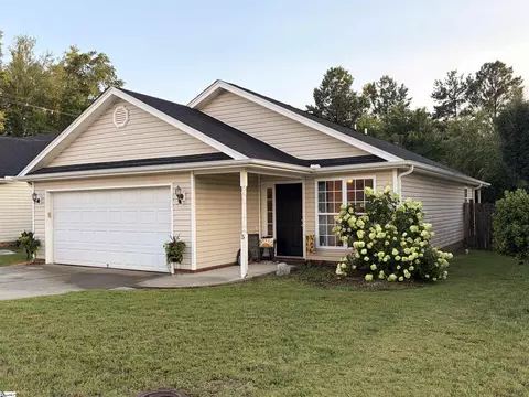 5 Cedar Brook Ct, Greenville, SC 29611