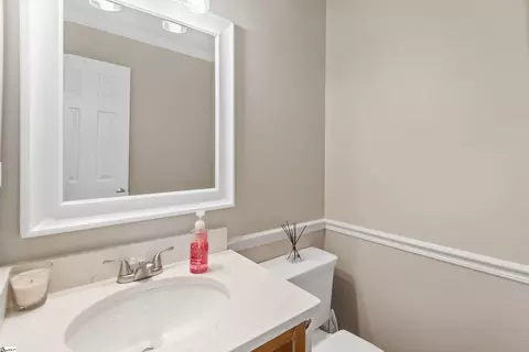 Bath - 10 Woodway Dr, Greer, SC 29651 photo 1 of 4