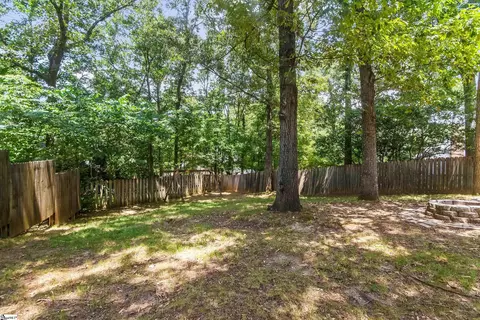 Exterior - 10 Woodway Dr, Greer, SC 29651 photo 6 of 7