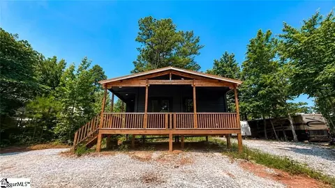 404 406 Kinston Loop Dr, Westminster, SC 29693