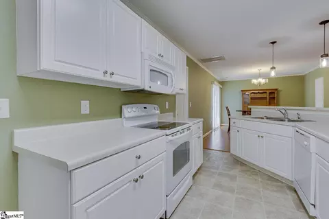 Kitchen - 1010 Meehan Way, Pendleton, SC 29670 photo 4 of 6