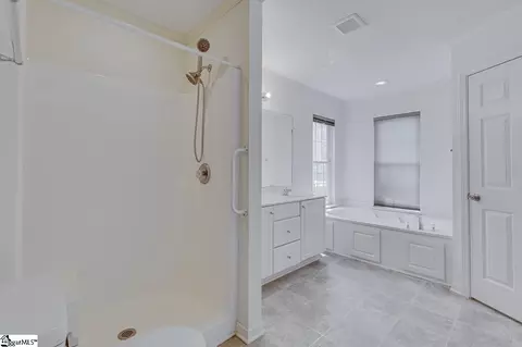 Bath - 1010 Meehan Way, Pendleton, SC 29670 photo 1 of 4