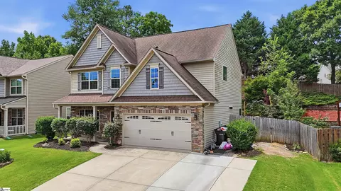 Exterior - 186 Chandler Crest Ct, Greer, SC 29651 photo 2 of 4