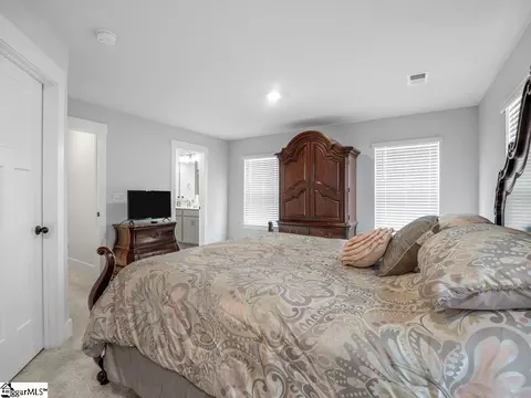 Bedroom - 1215 Cherry Orchard Rd, Moore, SC 29369 photo 1 of 5
