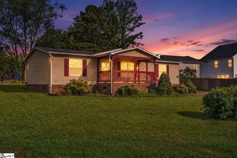 362 Edwards Rd, Duncan, SC 29334 photo 2