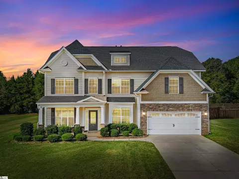 5 Lakeway Pl, Simpsonville, SC 29681