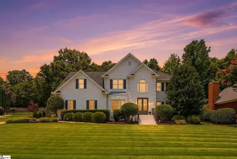 3 Sunning Hill Rd, Simpsonville, SC 29681