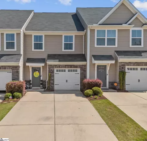 108 Roundtree Dr, Simpsonville, SC 29681