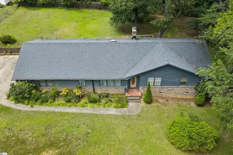 15 Weehawken Cir, Taylors, SC 29687